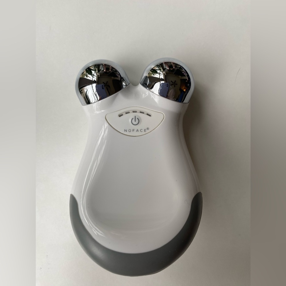 NuFACE Mini Facial Toning Device